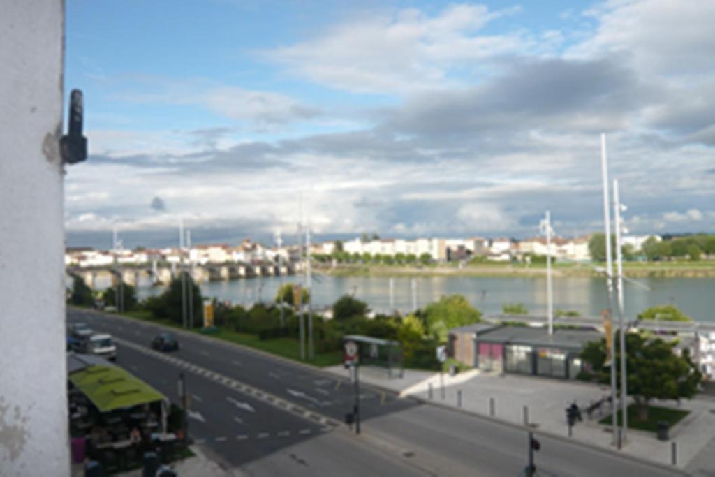 Hotel Quai De Saone Mâcon エクステリア 写真